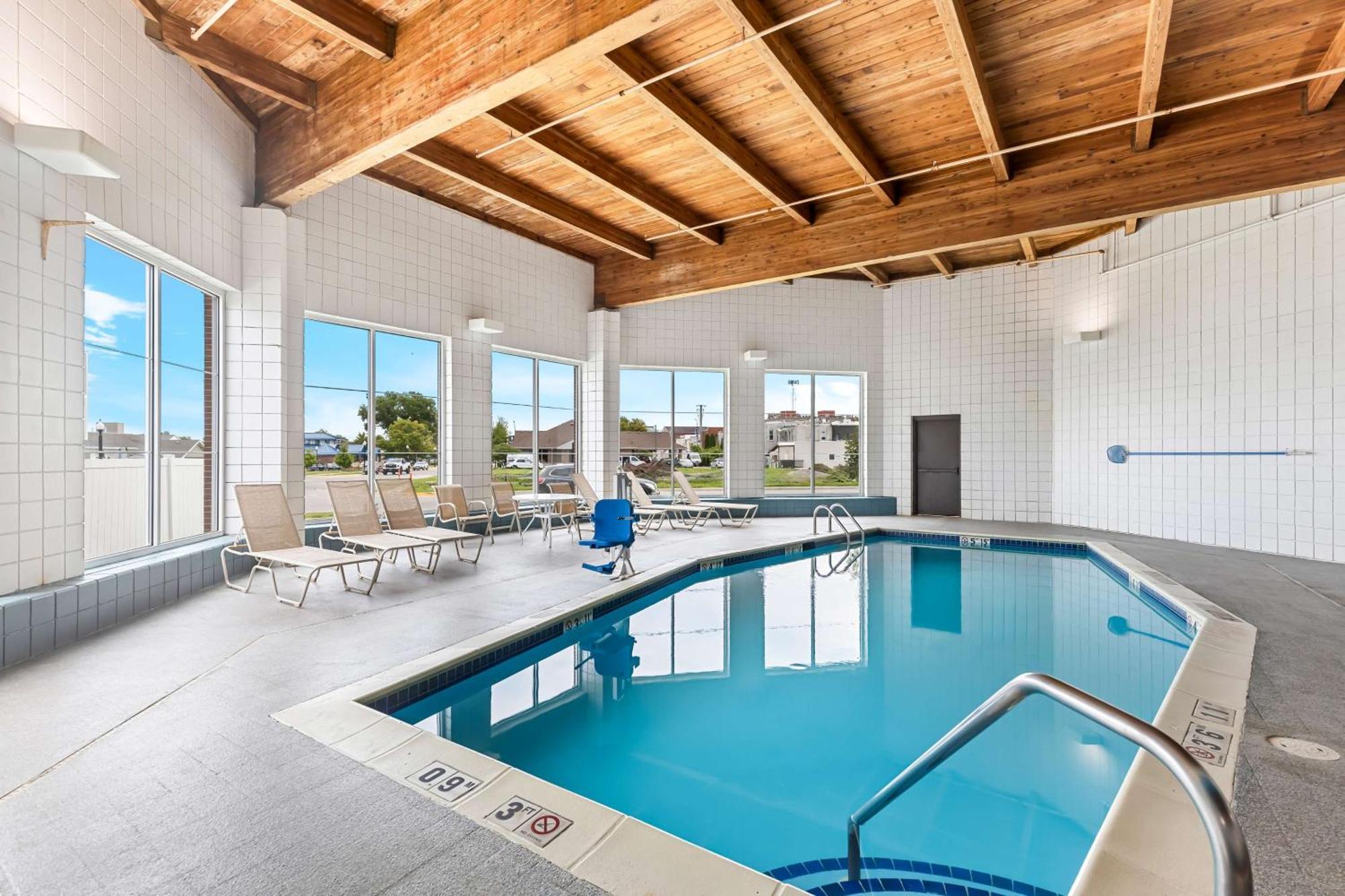 Best Western Holiday Manor Newton Εξωτερικό φωτογραφία